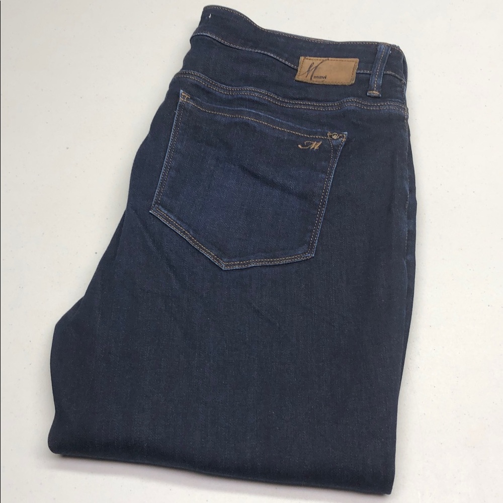 LIKE NEW MAVI DARKWASH STRAIGHT LEG JEANS 32x36⭐️